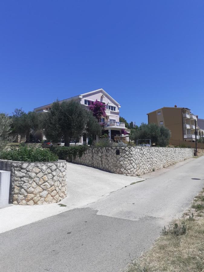 Apartments Sara Posedarje Exterior photo