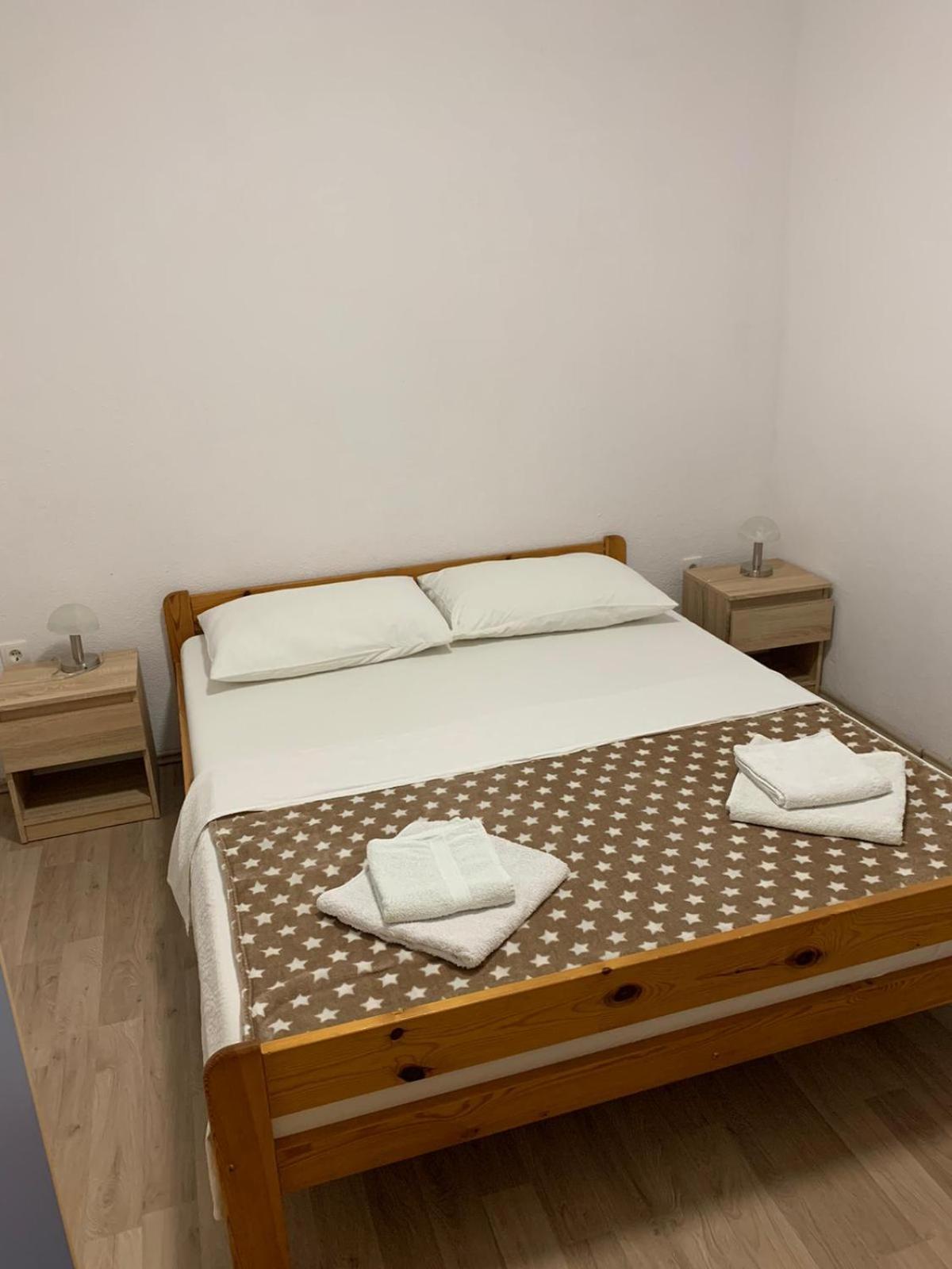 Apartments Sara Posedarje Room photo